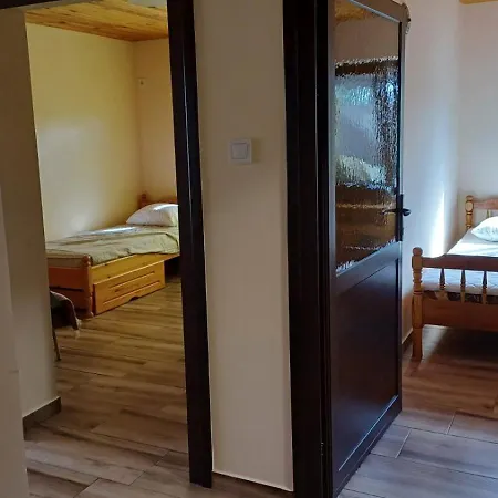 Lebed Apartament Srebŭrna