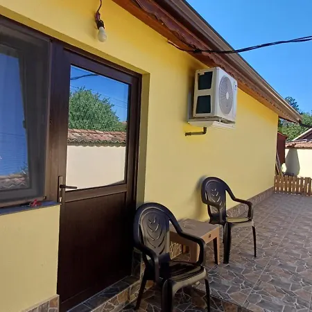 Lebed Srebŭrna