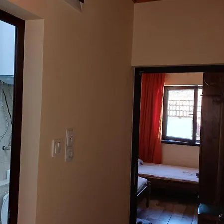 Lebed Srebŭrna